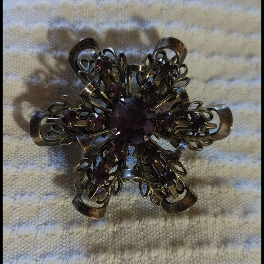 Vintage amethyst snowflake silvertone brooch - Picture 7 of 12